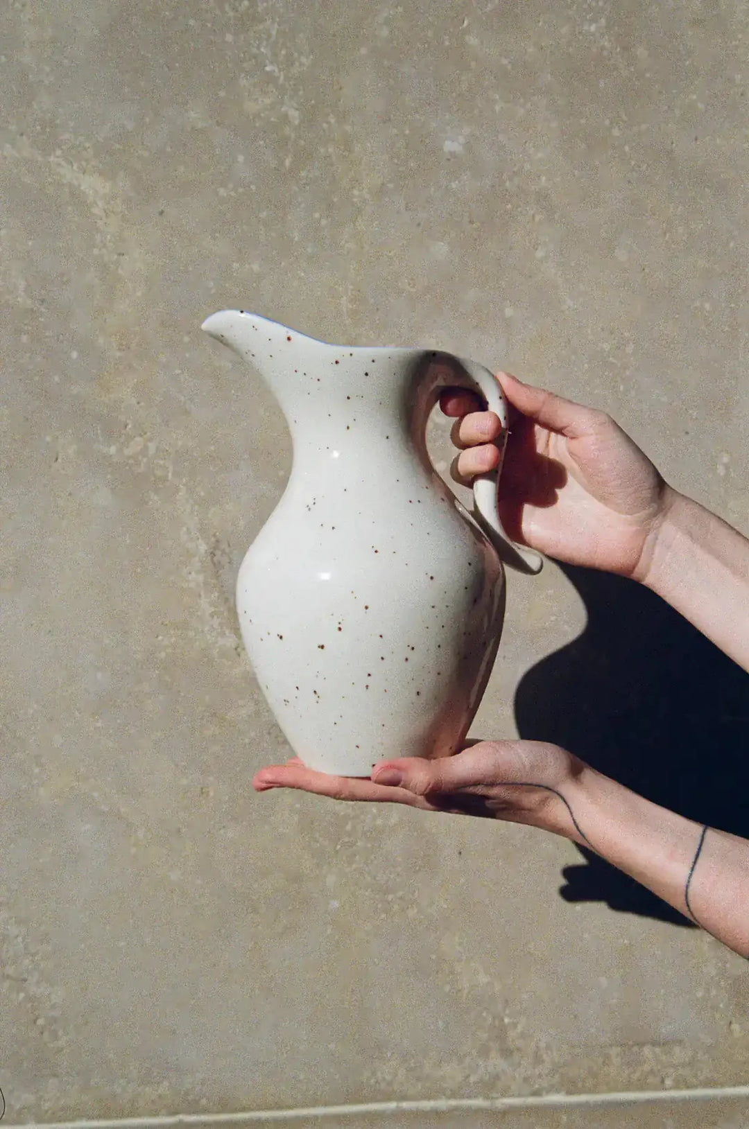 ROSA jug in eggshell color