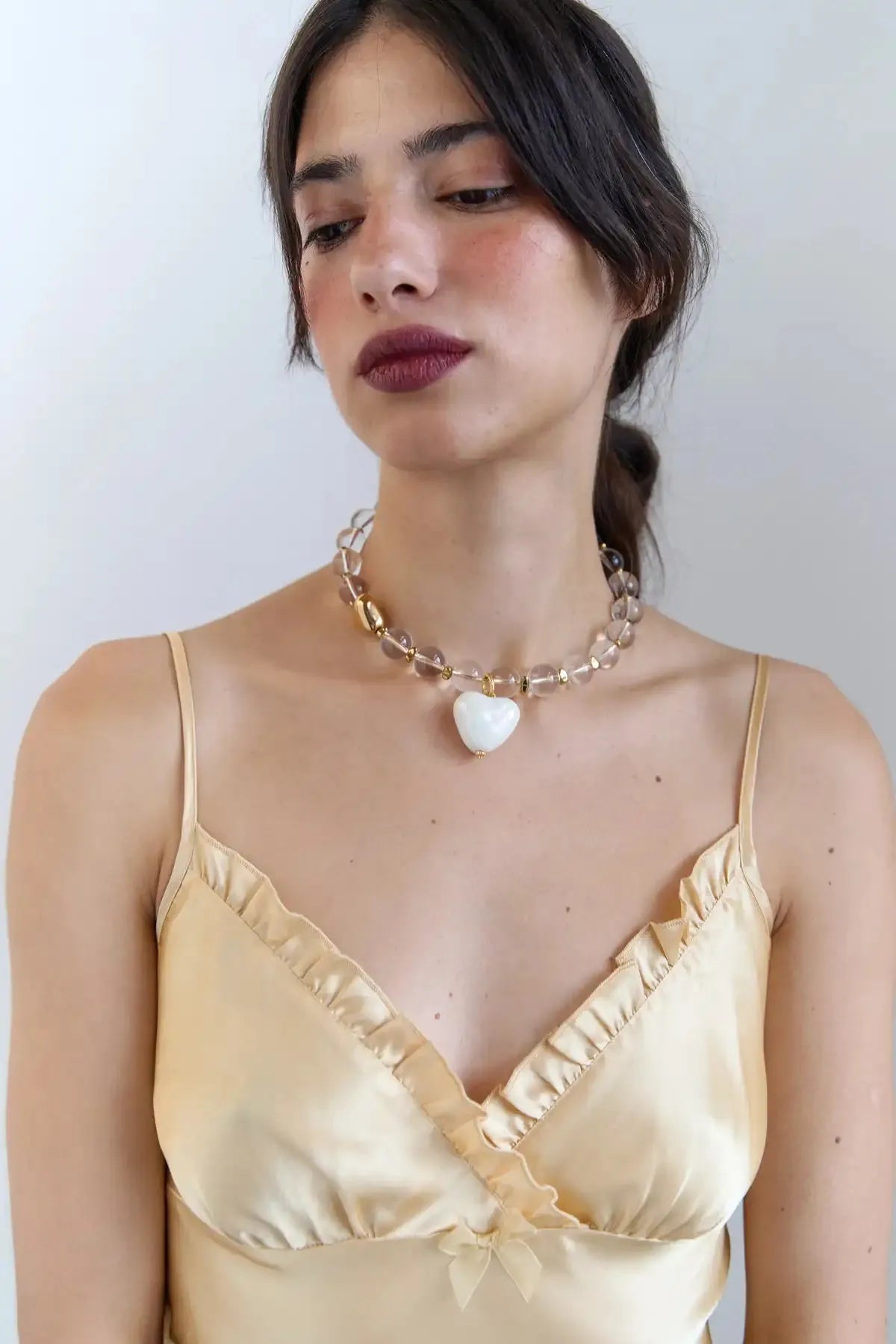 SKARB necklace with crystal and white heart