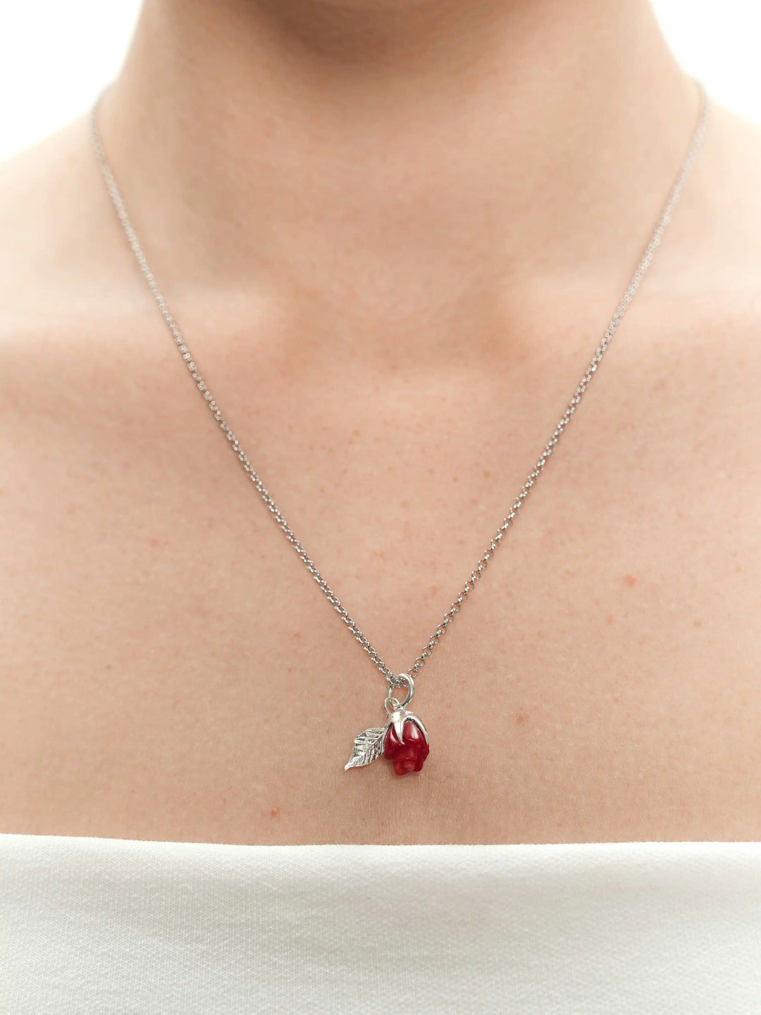 ROSARIUM red silver pendant with chain