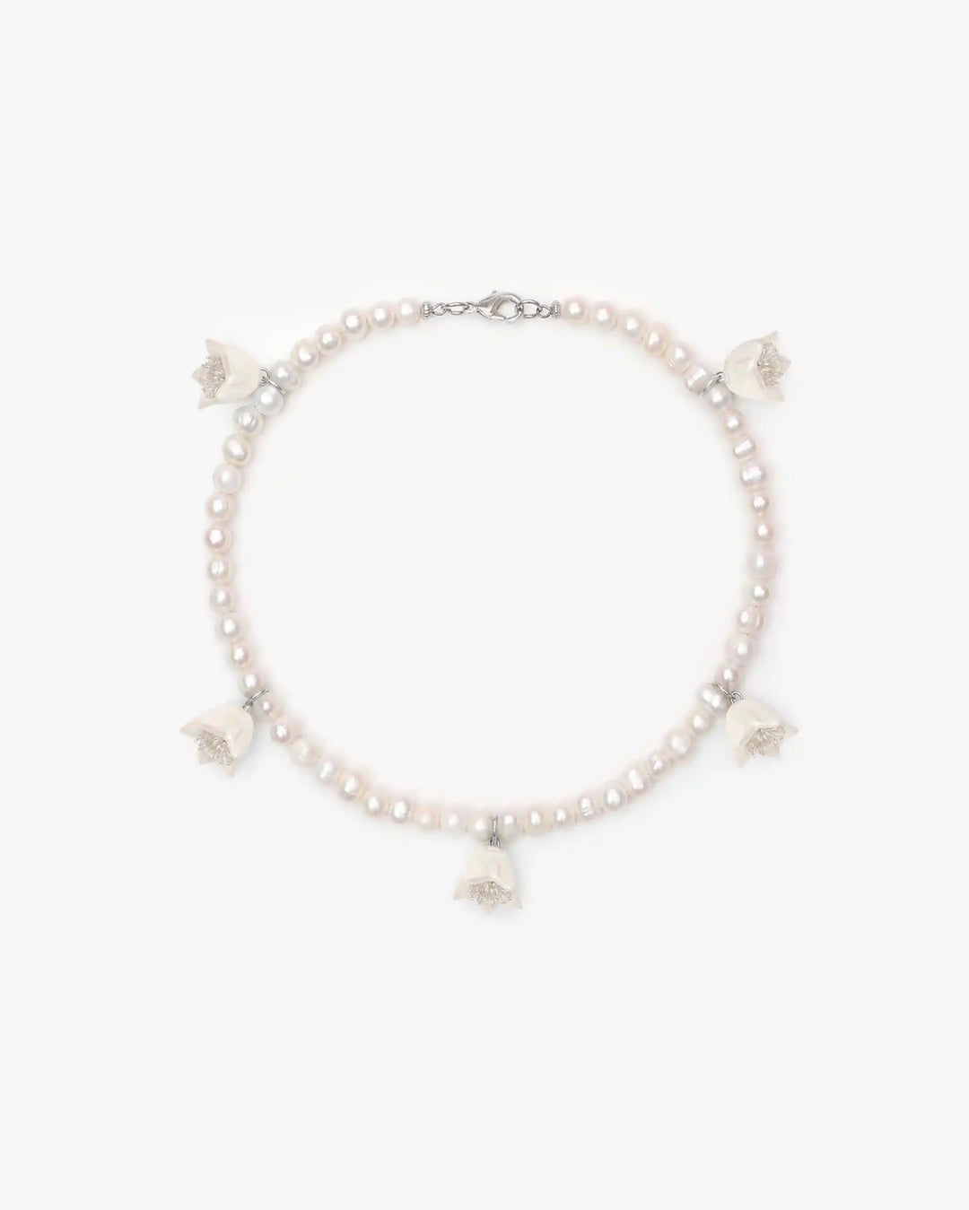 Polysk Necklace with Medium Pearls and Small White Bellflowers