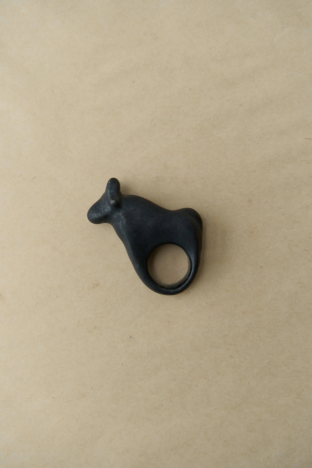 Liuli Bull-Shaped Ring