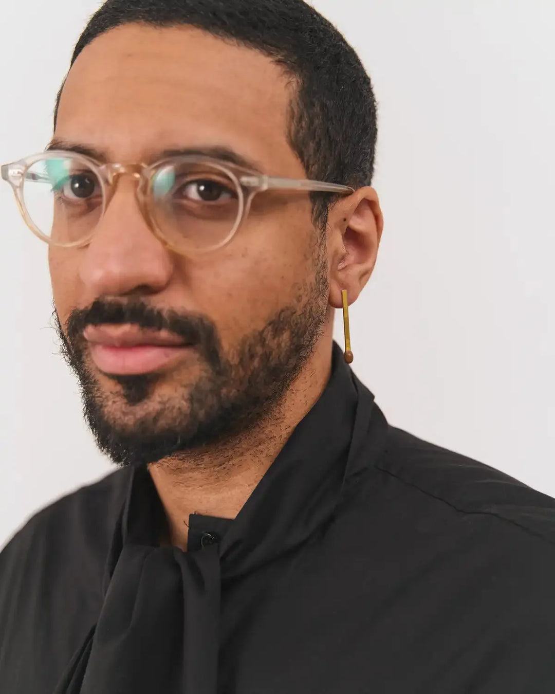 6.674 Earring in Long Gold-Plated Silver Matchstick Shape with Brown Enamel