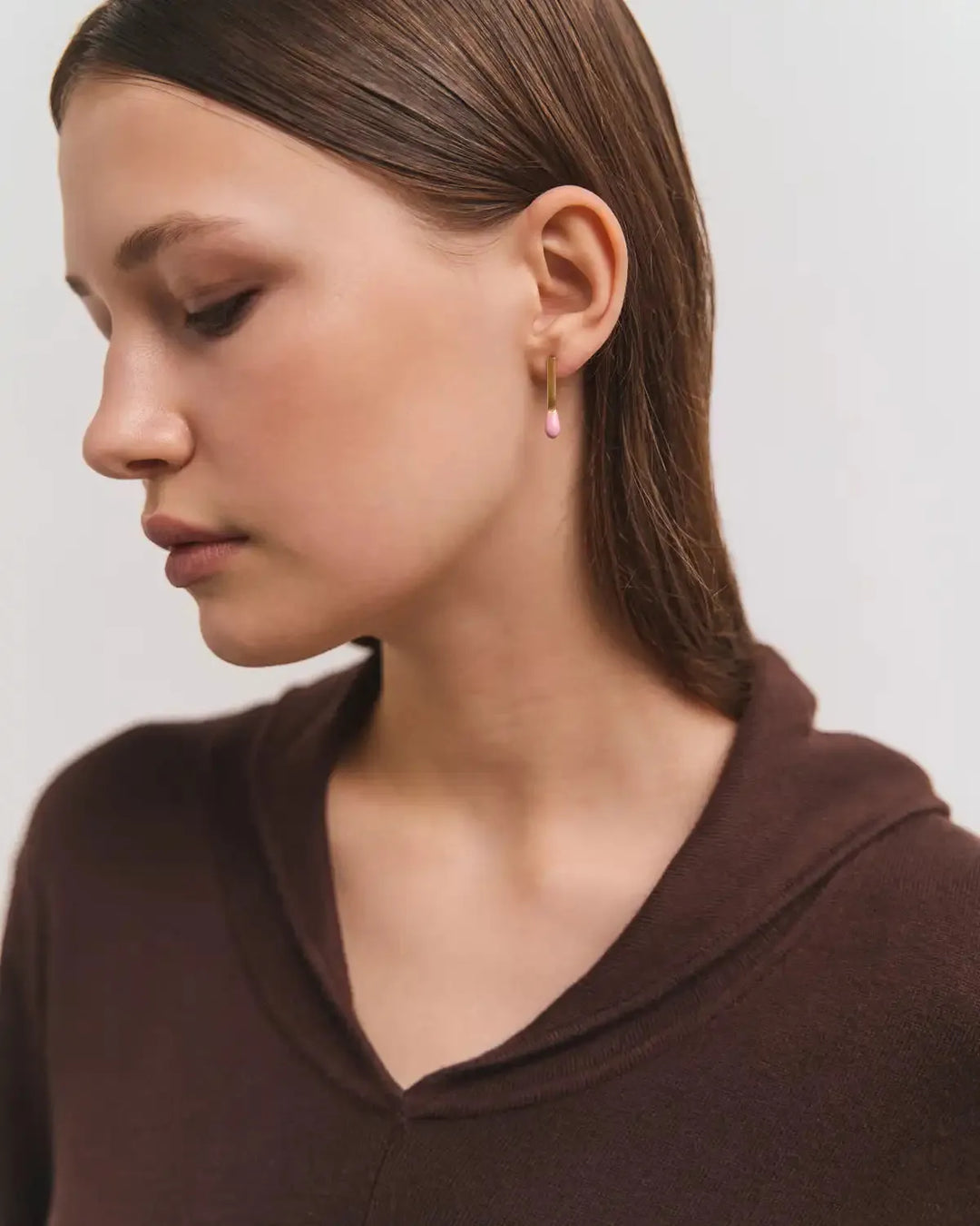 6.674 Earring in Short Gold-Plated Silver Matchstick Shape with Pink Enamel