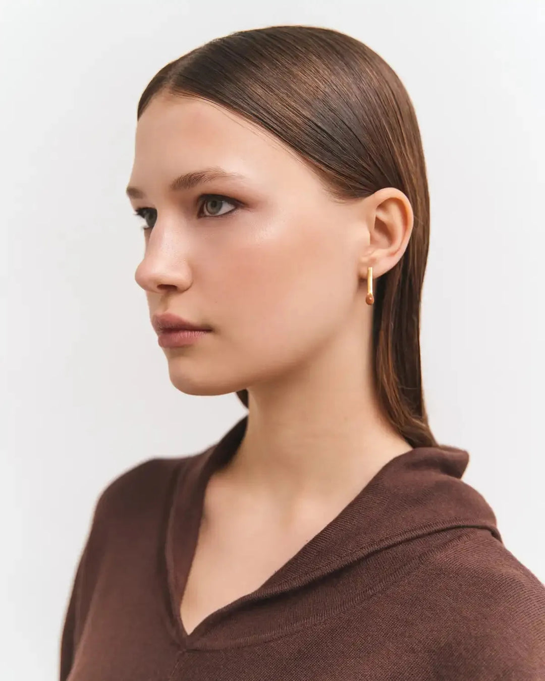 6.674 Earring in Short Gold-Plated Silver Matchstick Shape with Brown Enamel