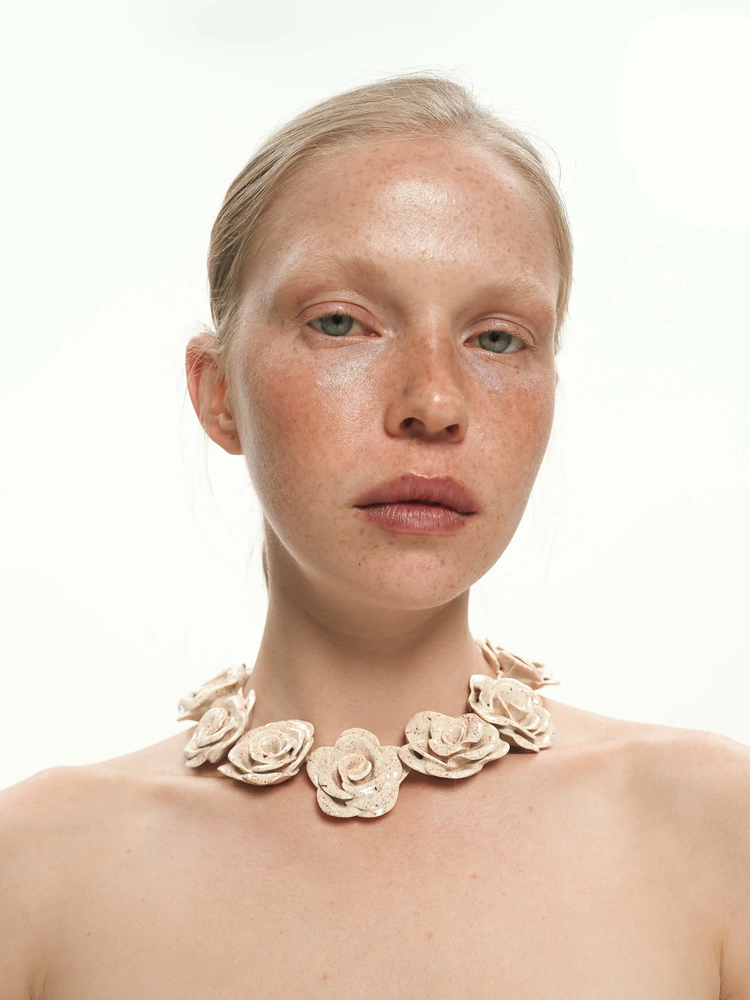 MICHELLE necklace in eggshell color