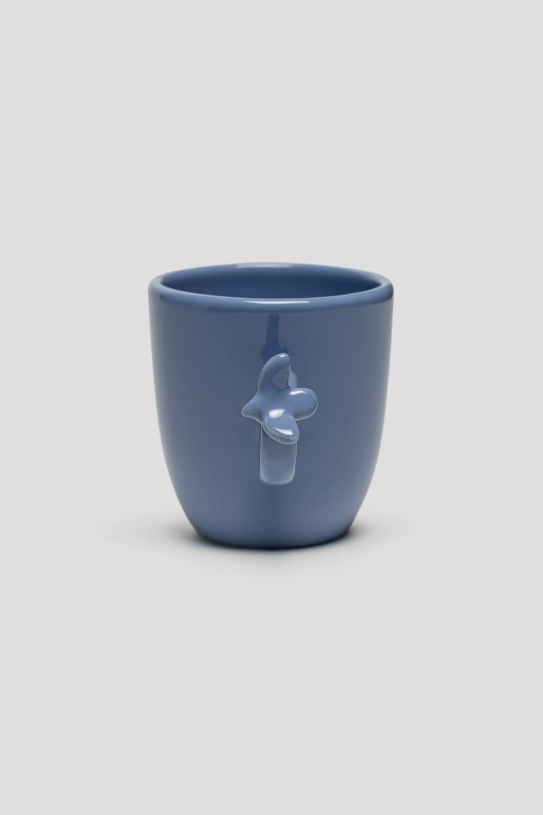 DÉJÀ VU mug in forget me not color