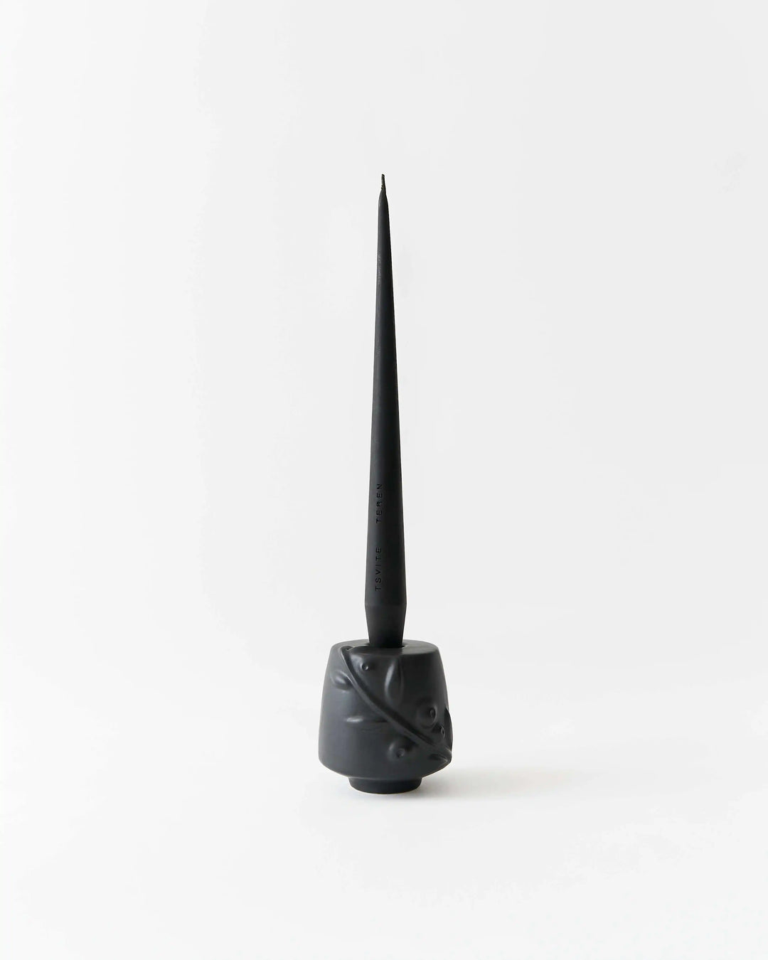 Vita Candle Holder with Sculptural Blackthorn Berries