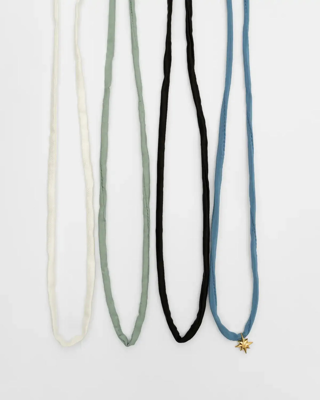 Drimota Gold-Plated Silver Star Pendant with a Set of Thin Silk Ribbons