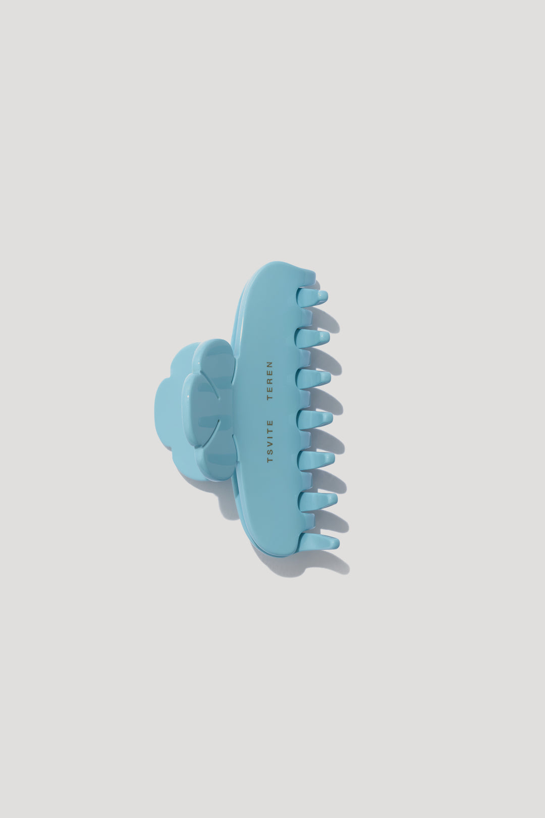 BELLA hair clip-crab in sky blue color