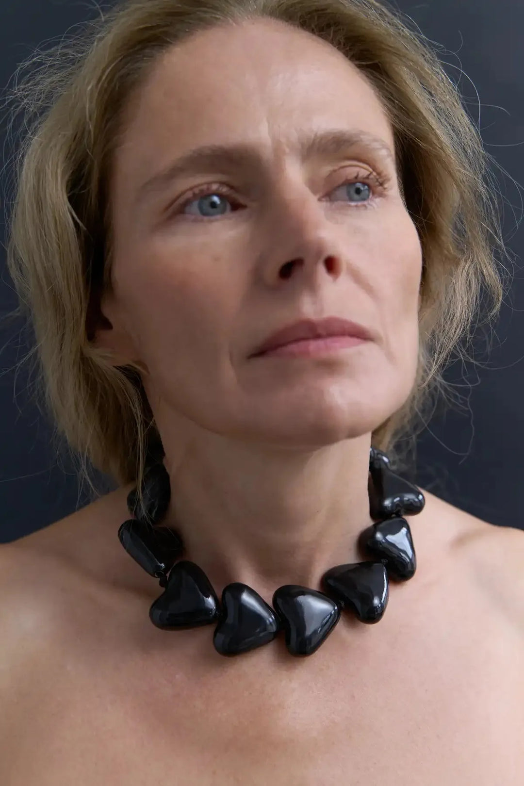 Кольє AURA з чорними порцеляновими серцями