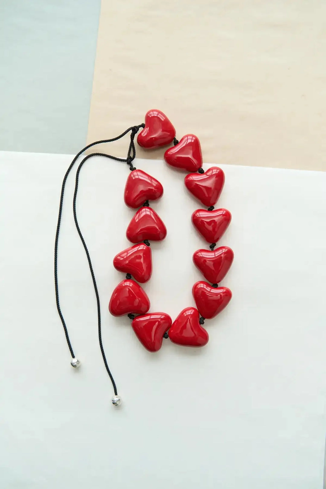 Кольє AURA з червоними порцеляновими серцями