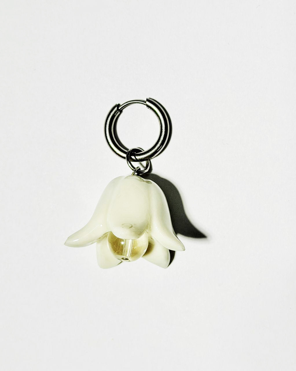 POLYSK single earring white bell