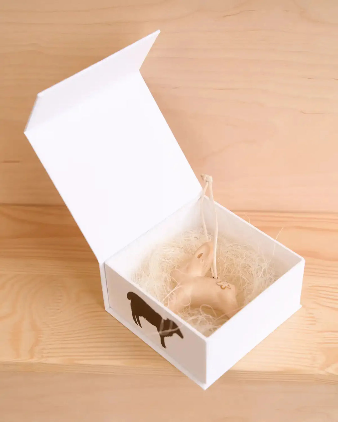 Молочена прикраса на ялинку DRIMOTA зайчик