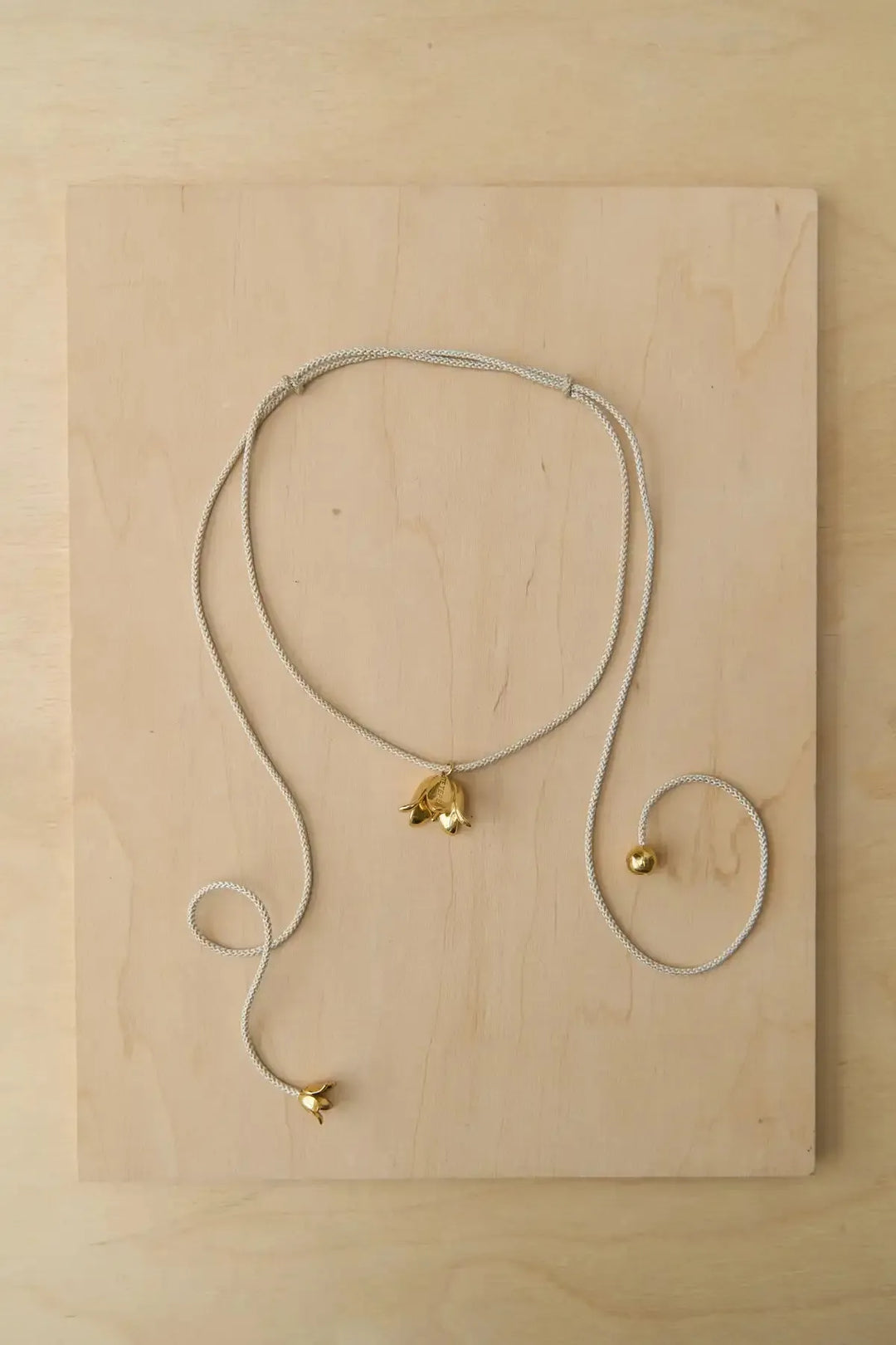 Era Necklace with Gold-Plated Silver Bellflower