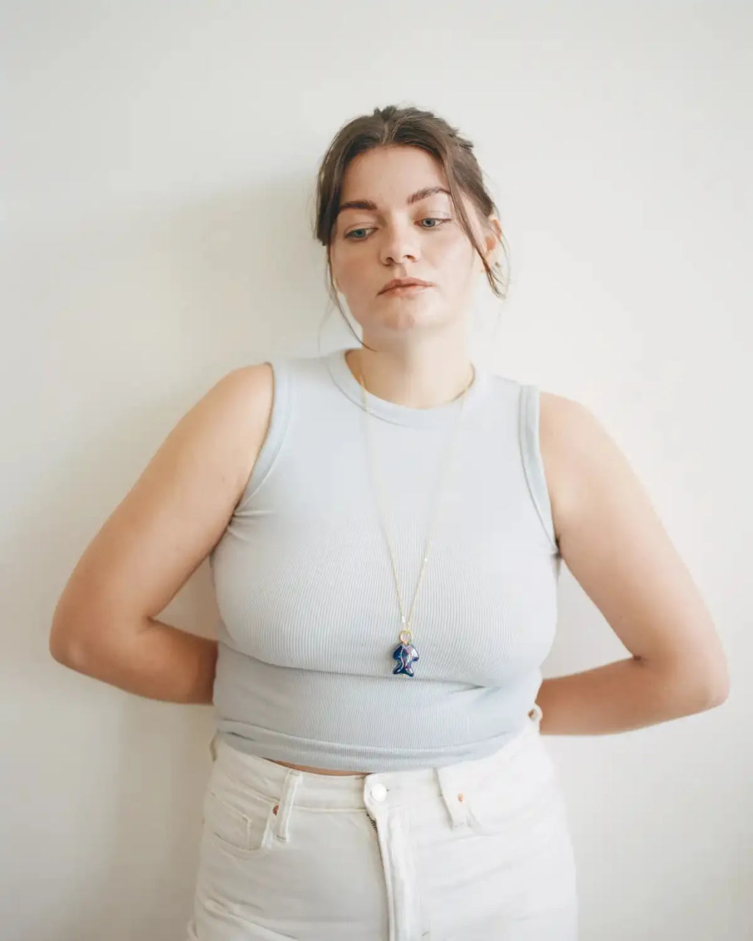 Підвіс KHVYLI з синьою рибою на ланцюжку