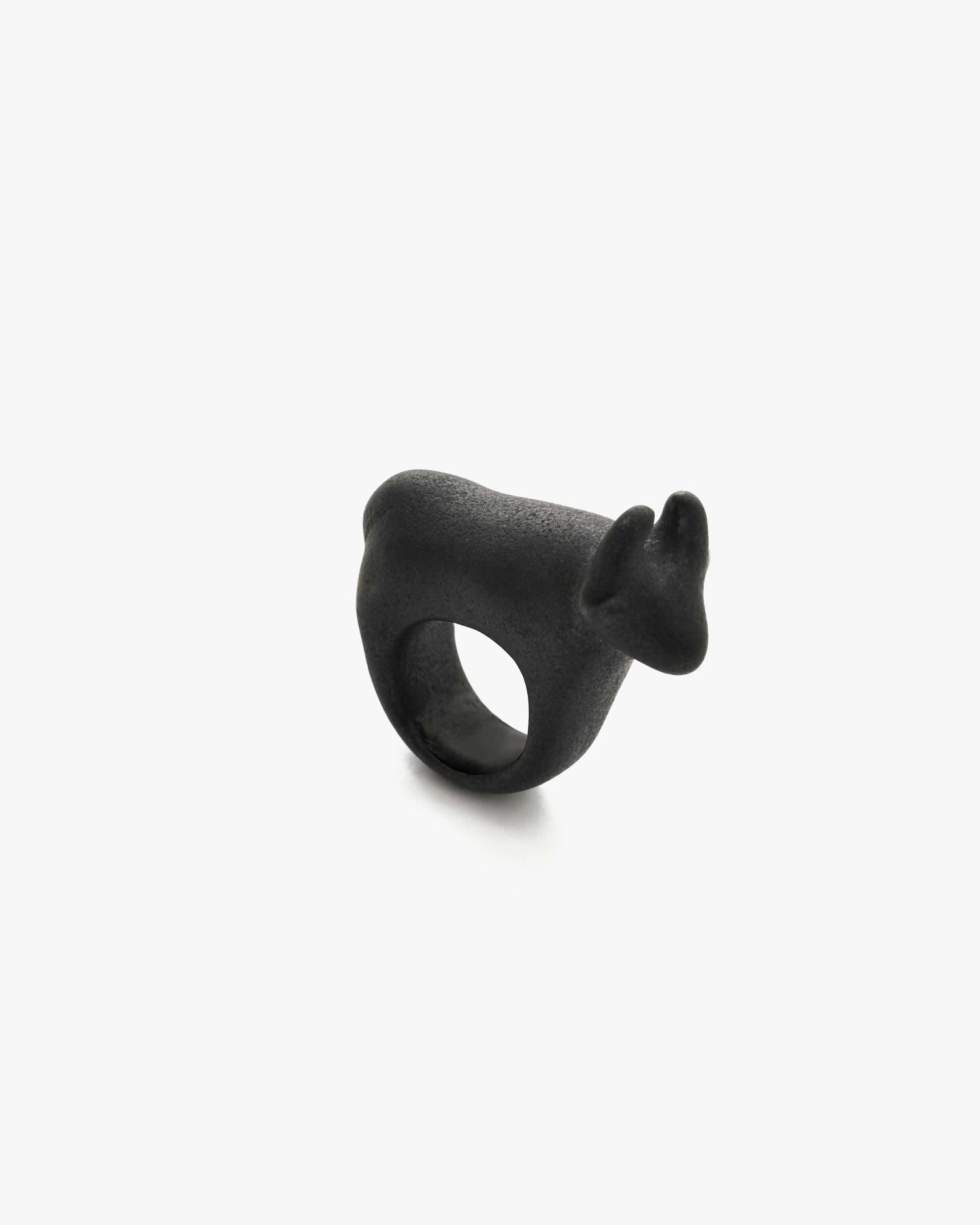 Liuli Bull-Shaped Ring