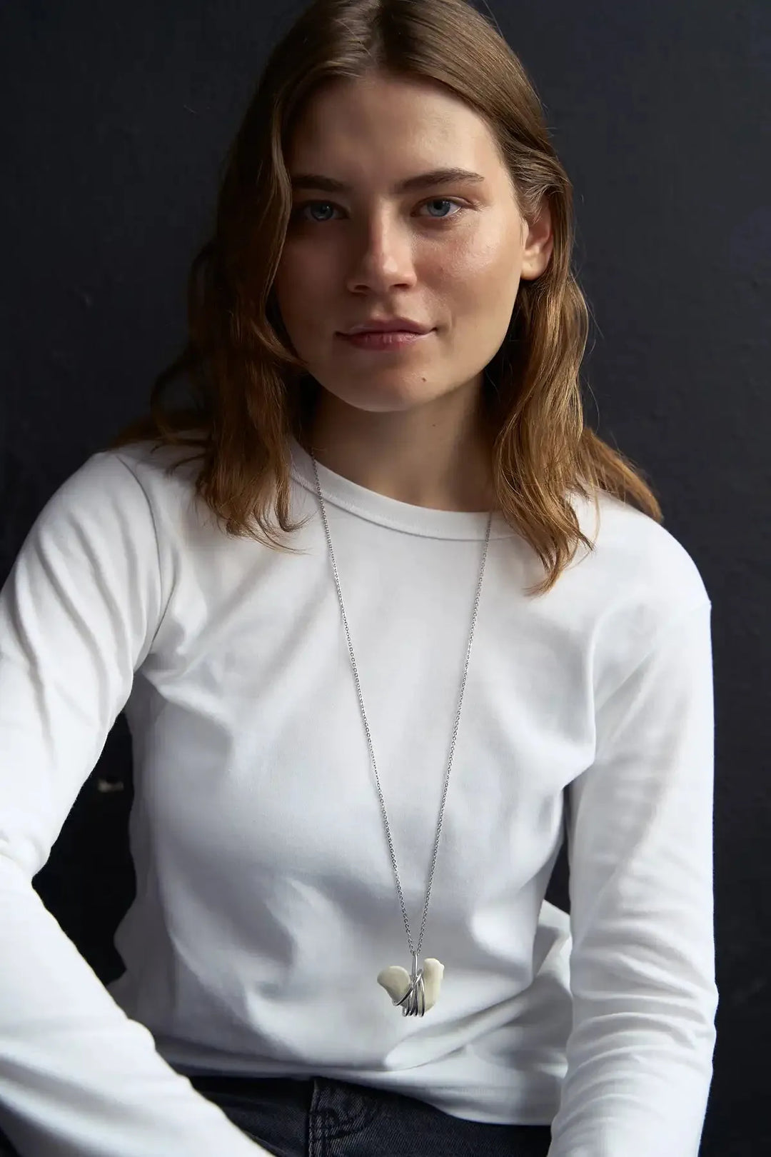 Liuli Cock Pendant with Metal Frame