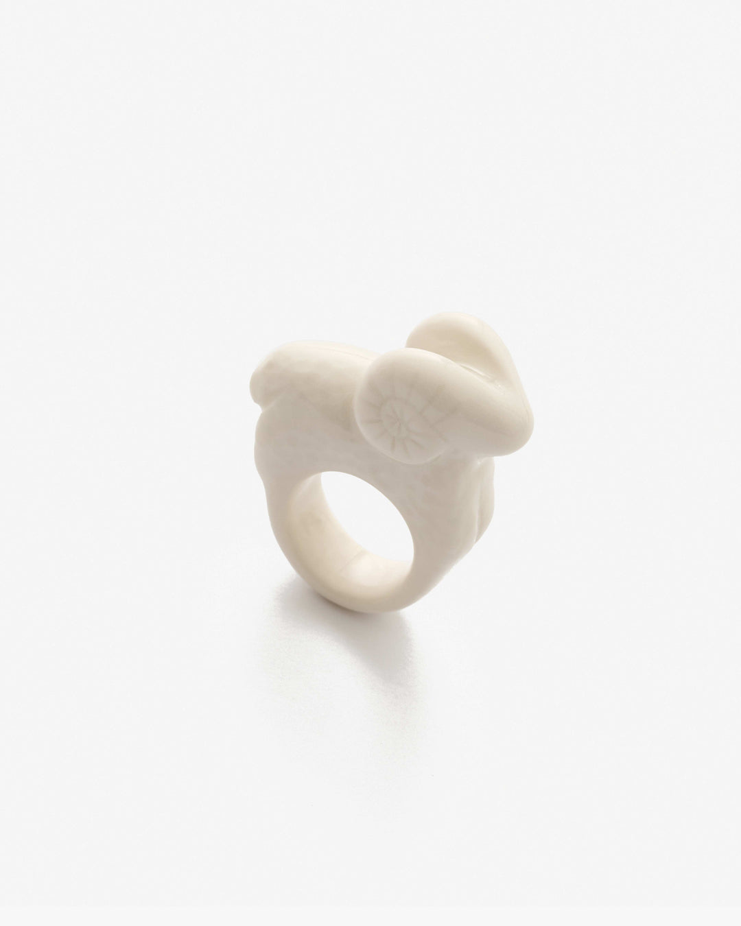 Liuli Ram-Shaped Ring