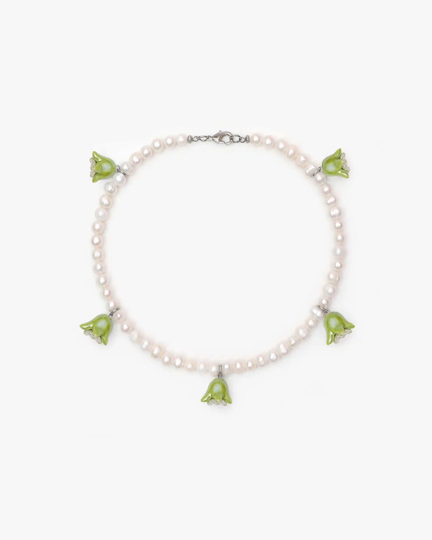 Polysk Necklace with Medium Pearls and Small Green Bellflowers