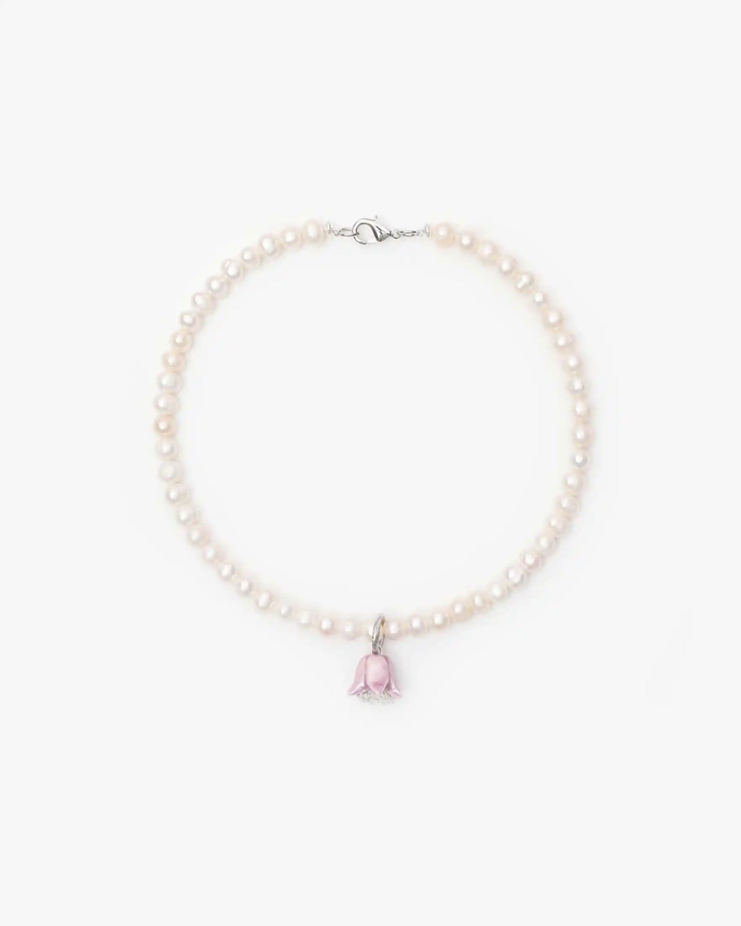 Polysk Necklace with Medium Pearls and Small Lilac Bellflower