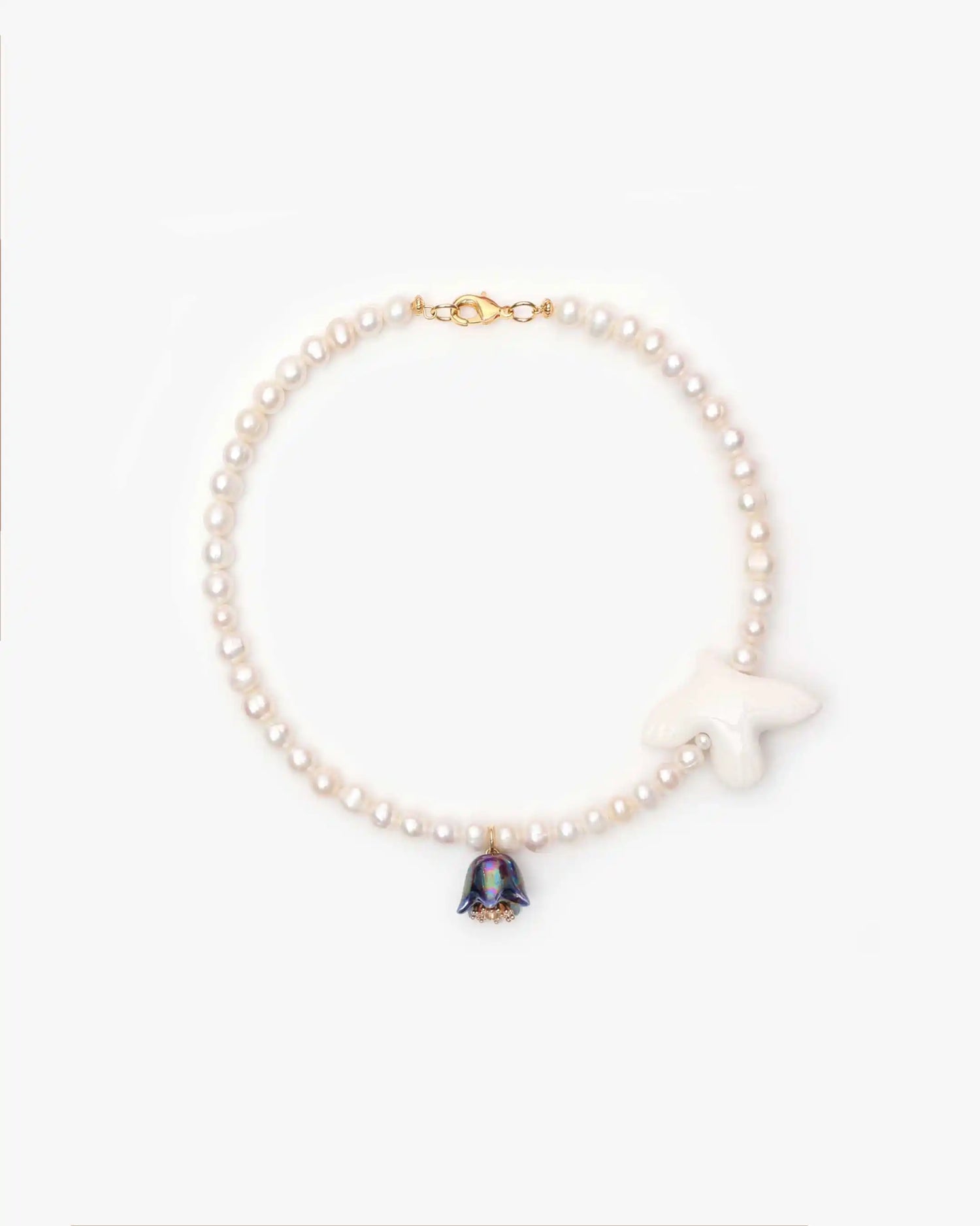 Polysk Necklace with Medium Pearls, Bird and Small Blue Bellflower
