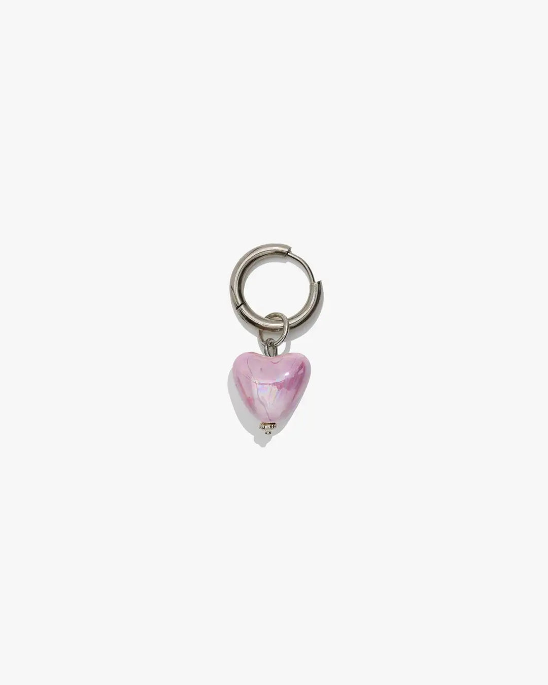 SKARB single earring with a small lilac heart