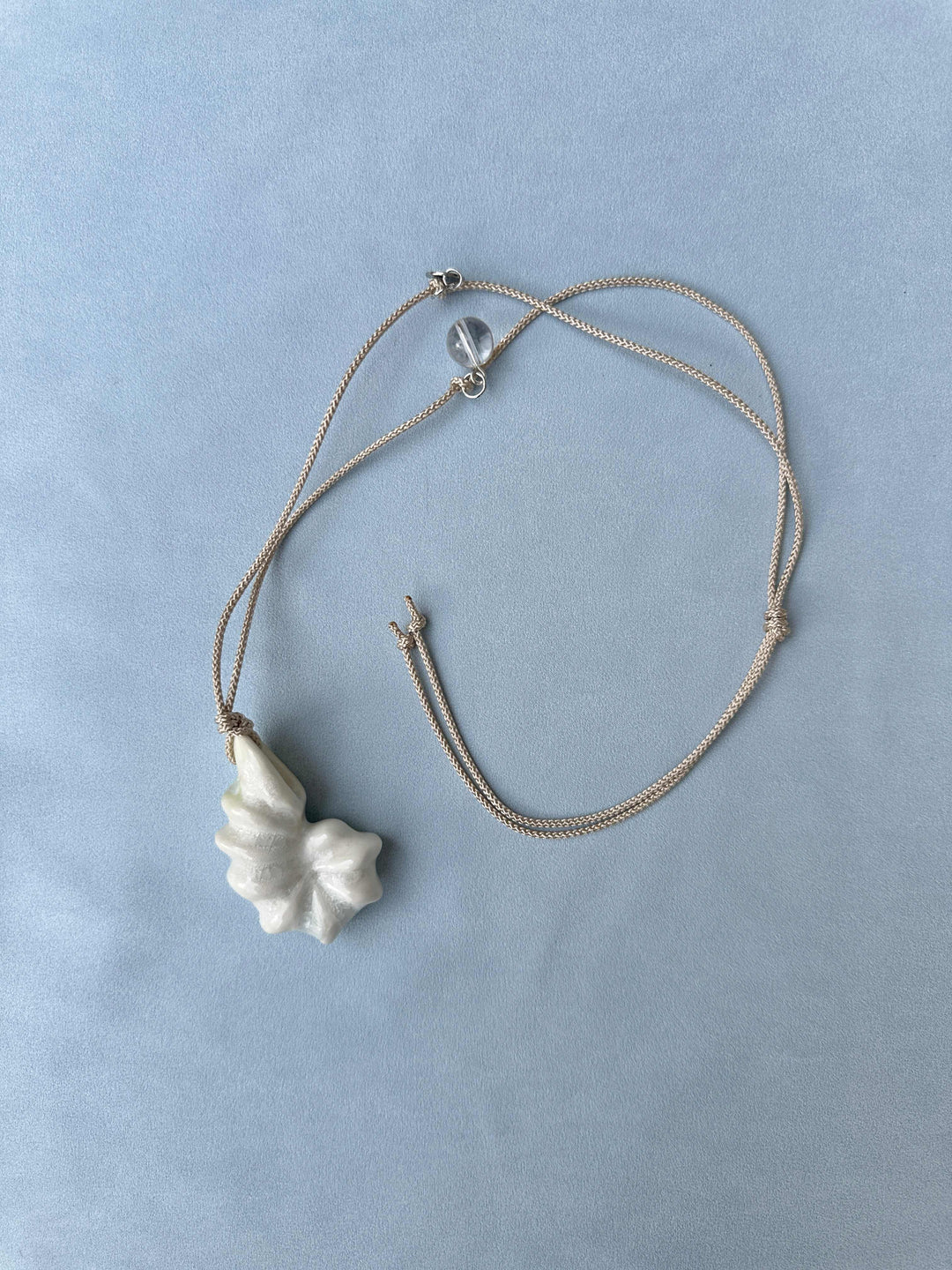 Підвіс LAHUNA на світлому шнурку 3