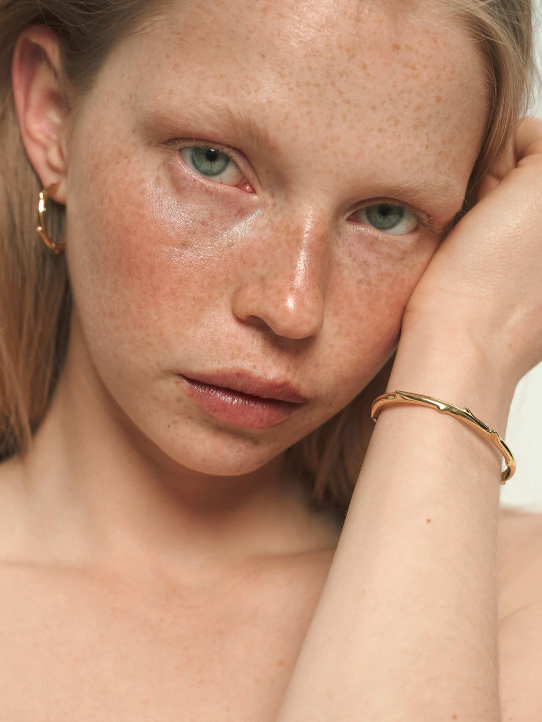 THORNS gold-plated bracelet-cuff