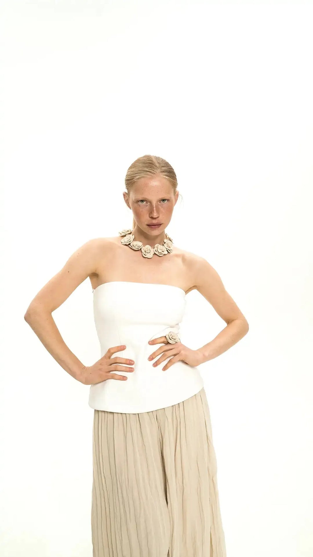 MICHELLE necklace in eggshell color
