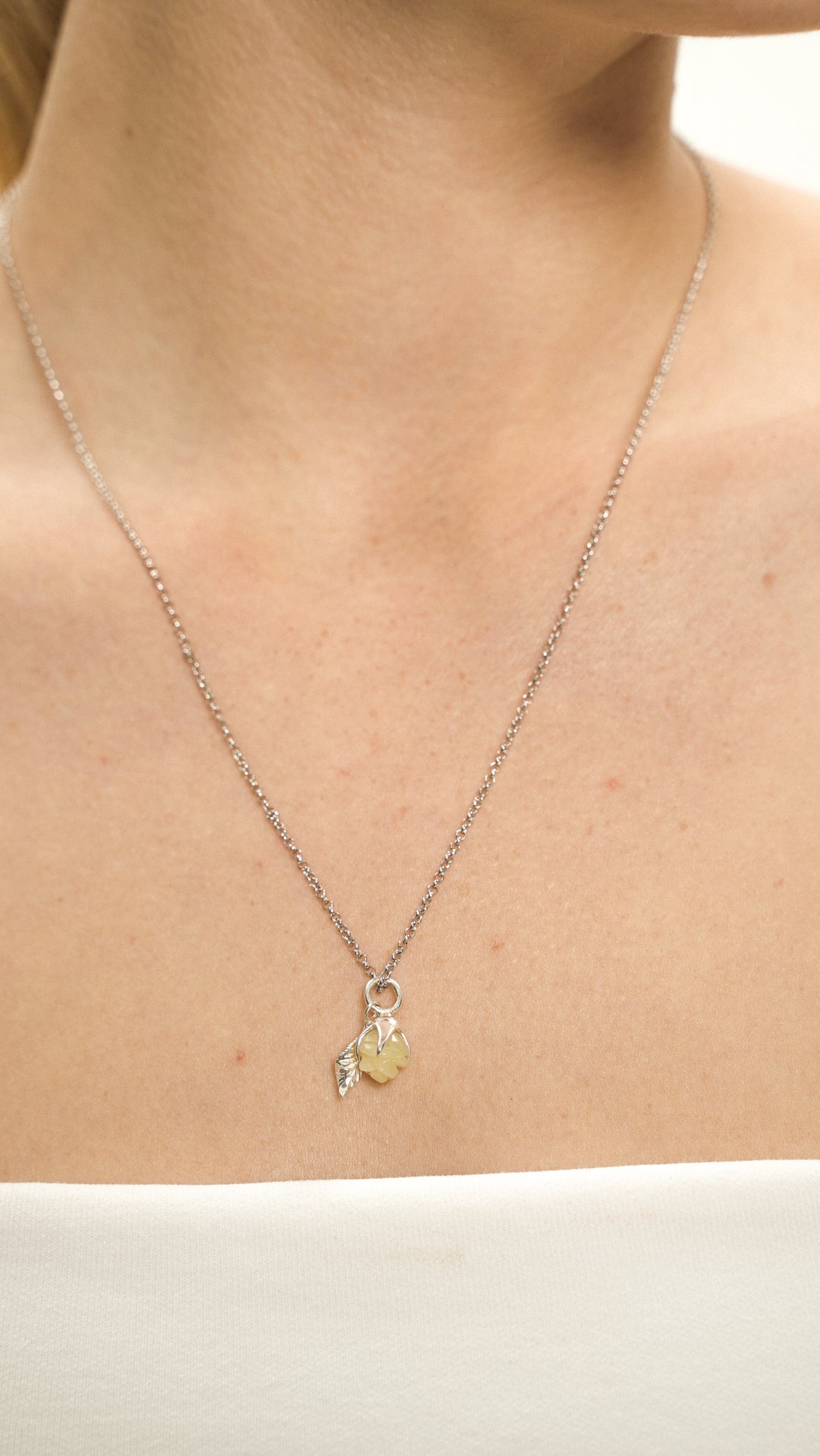 ROSARIUM yellow silver pendant with chain