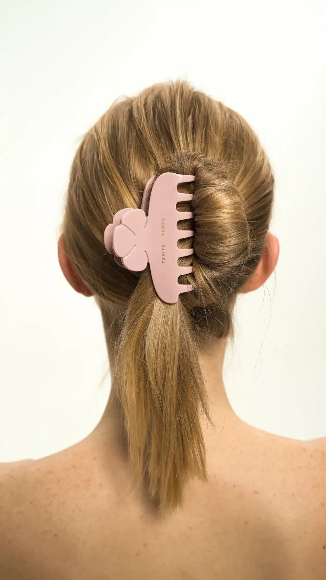 BELLA hair clip-crab in pale rose color