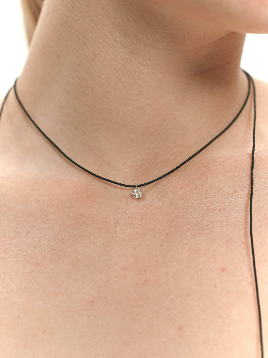 Підвіс BABY ROSE у сріблі