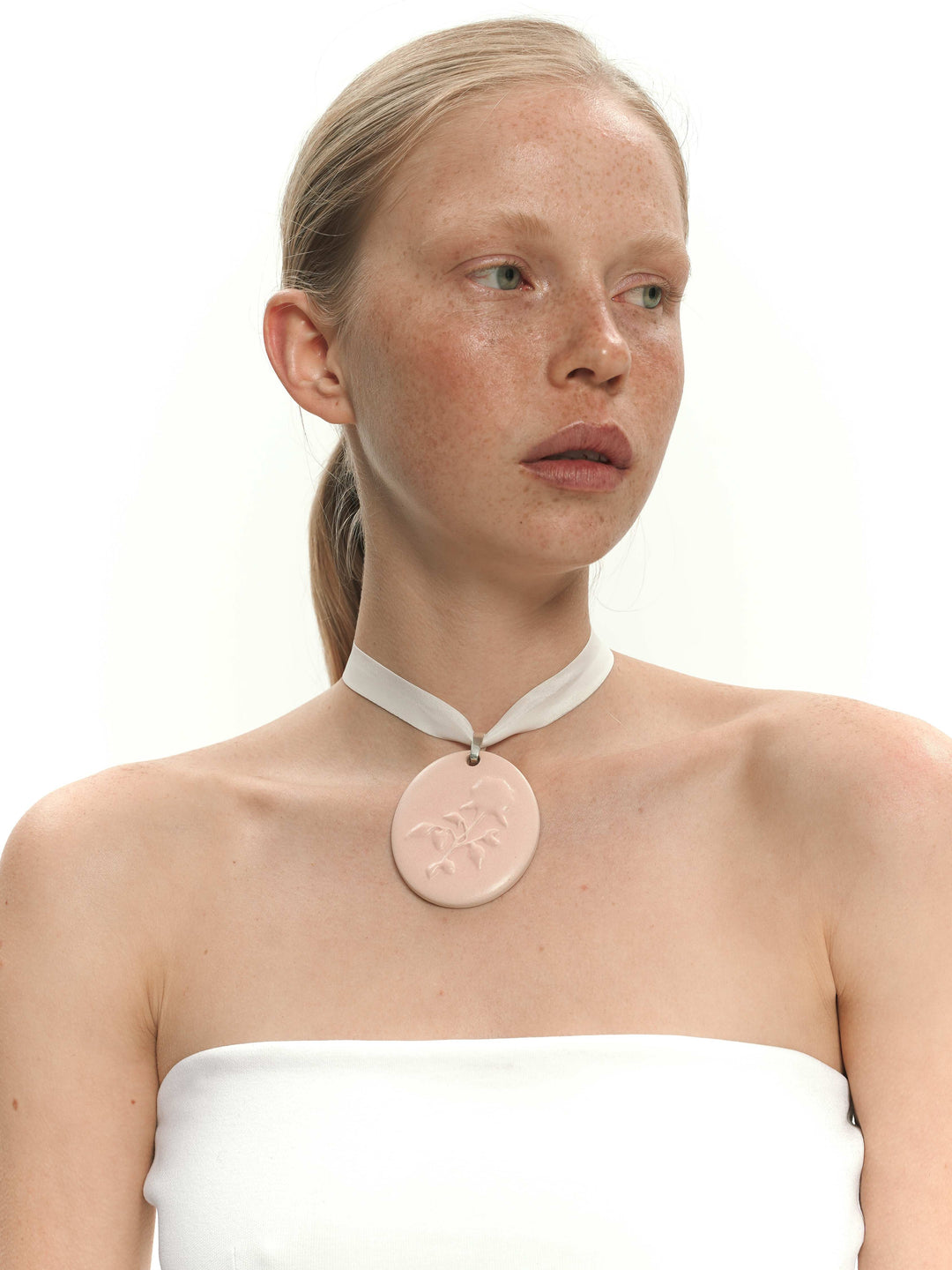 Підвіс-люстерко AMORE у кольорі rose quartz