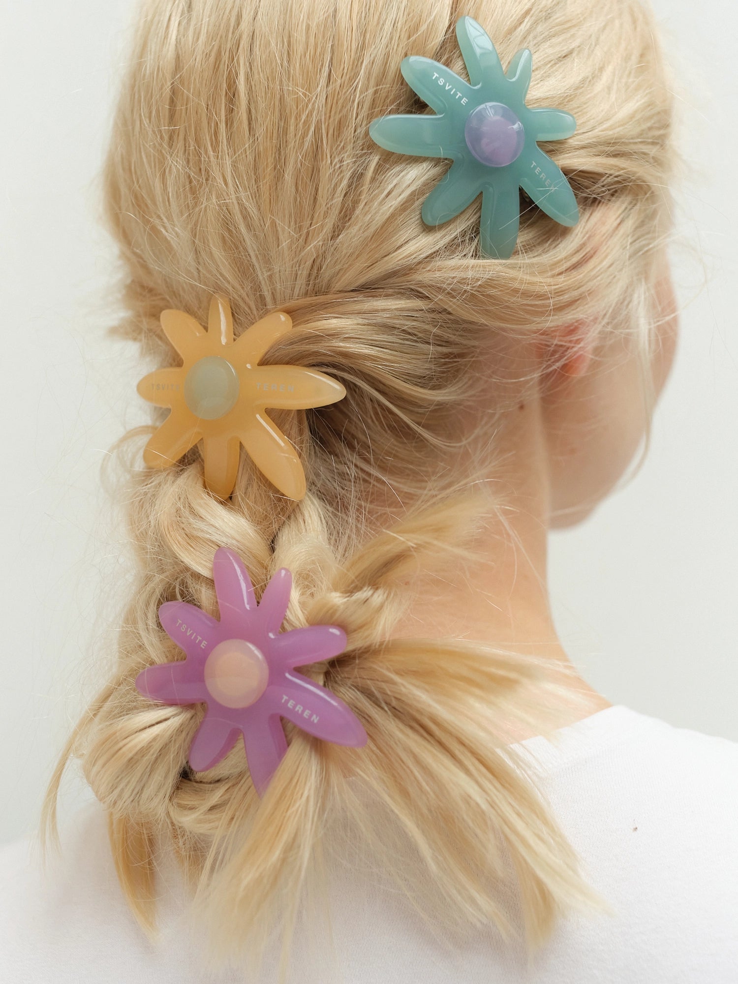 NEKTAR hair clip in lake color