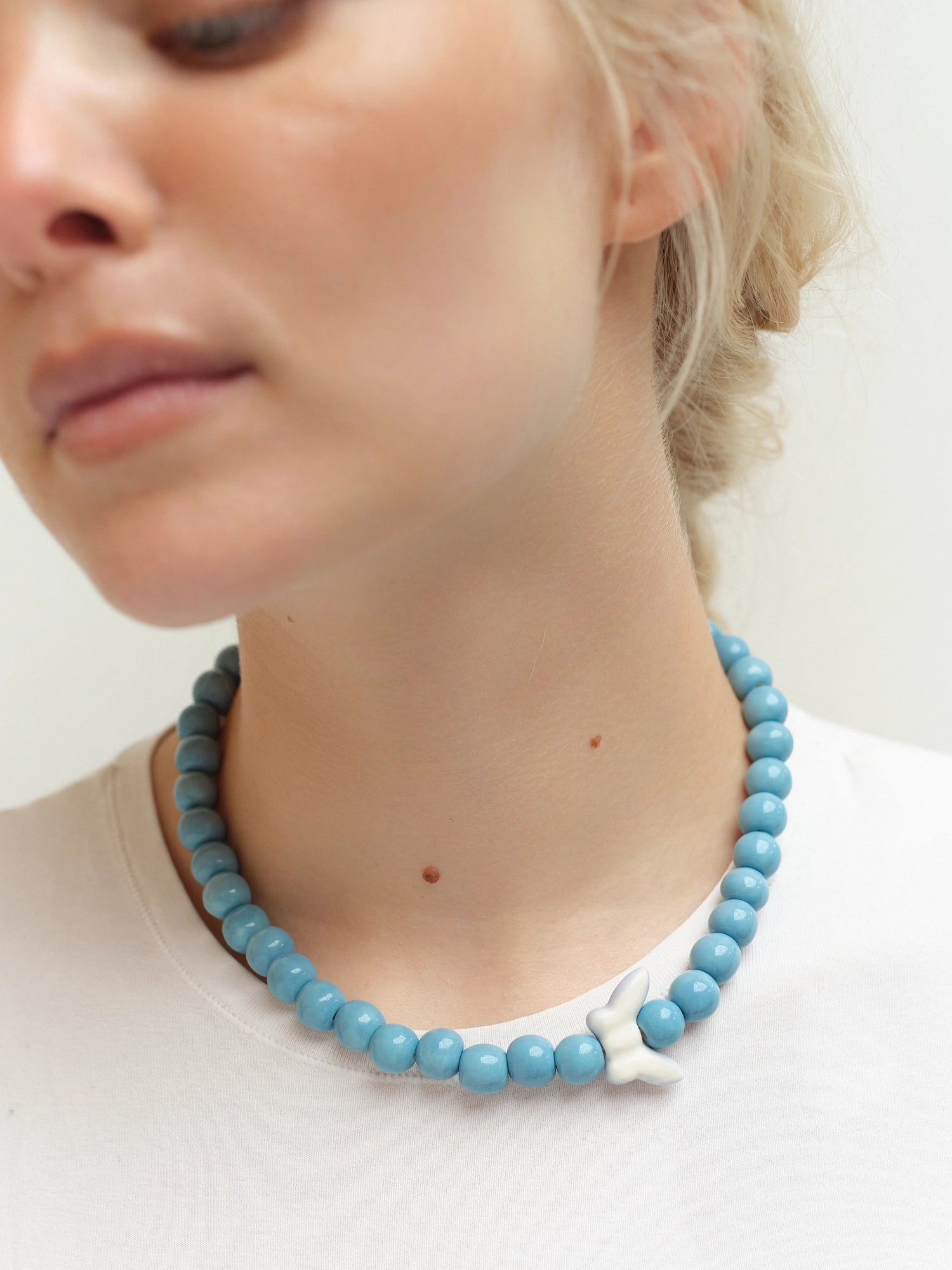 EUPHORIA necklace in blue color