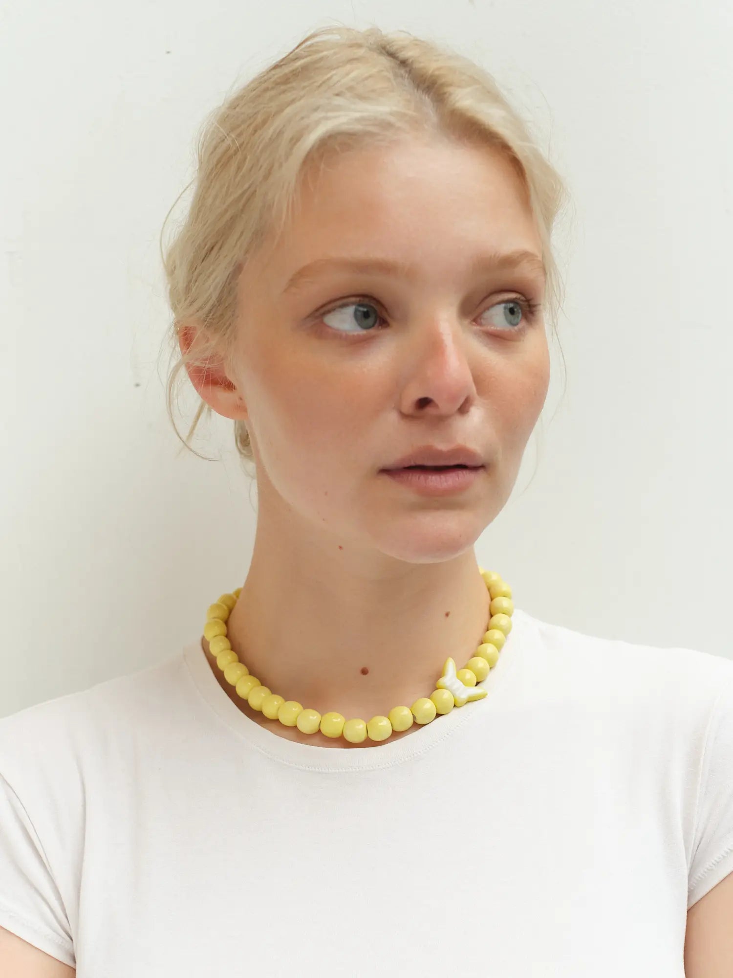 EUPHORIA necklace in yellow color