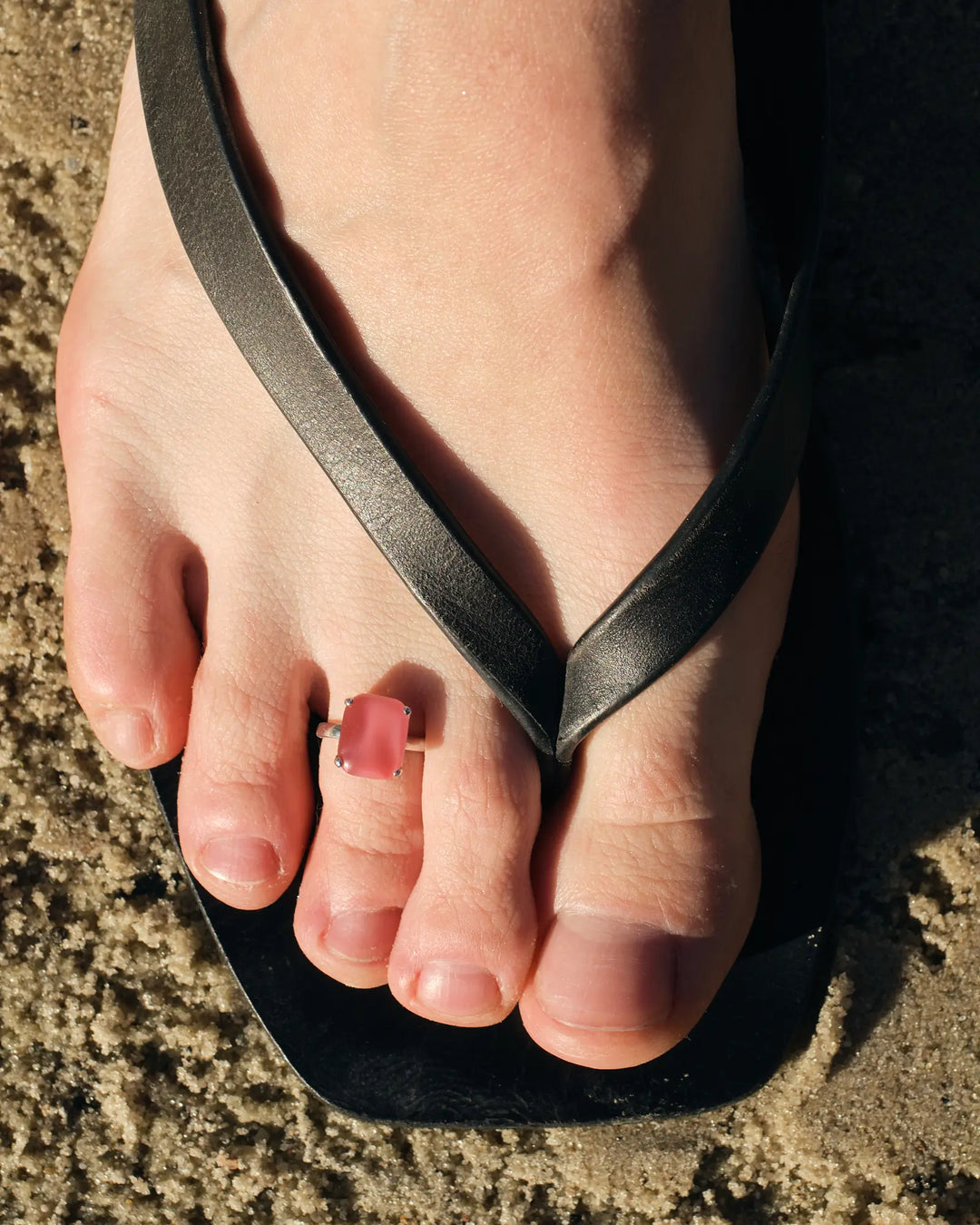 SUNDROP toe ring in pink