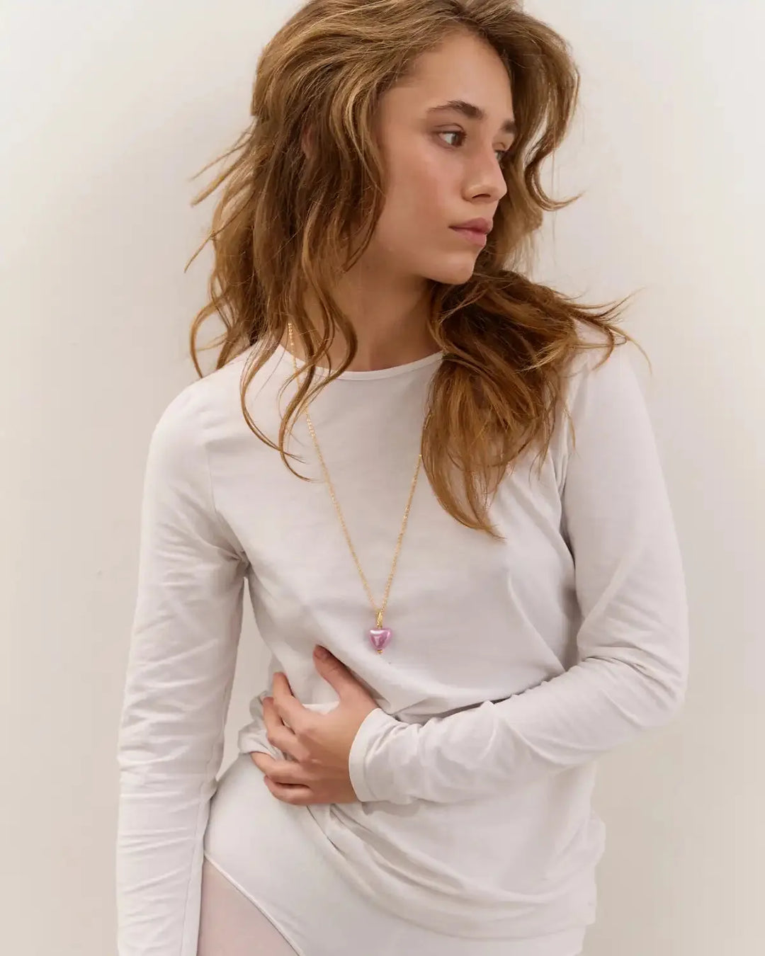 SKARB pendant with a small lilac heart on a chain