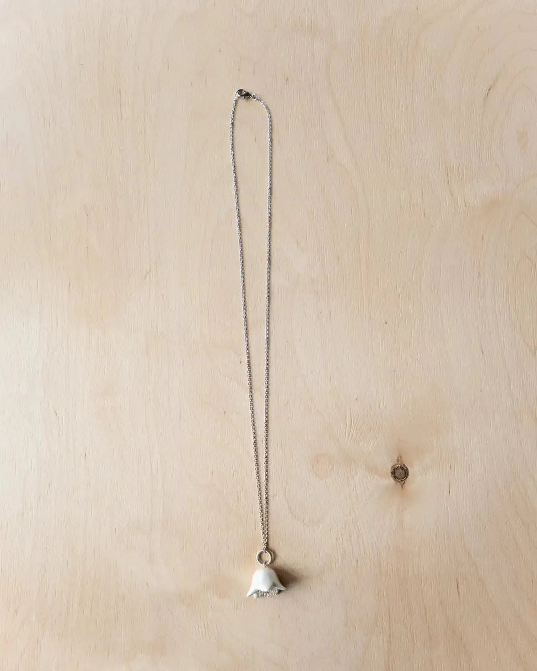 Polysk Bellflower White Pendant